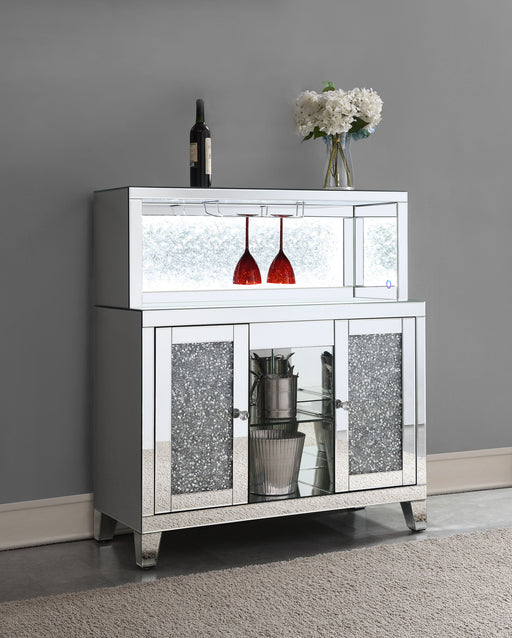 Yvaine 2-door Mirrored Wine Cabinet with Faux Crystal Inlay Silver image